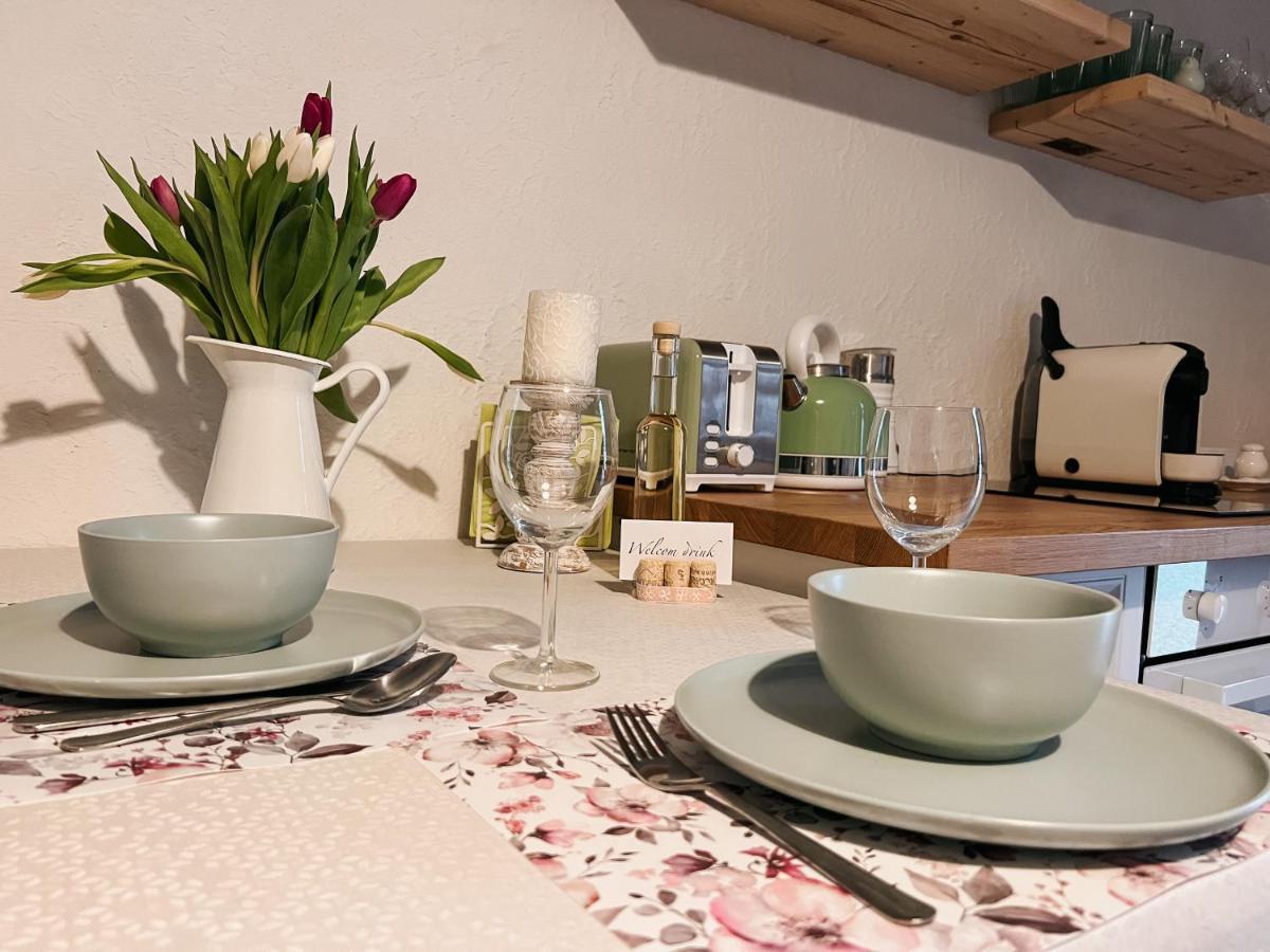 Appartement Prés-Lak à Tarján Extérieur photo