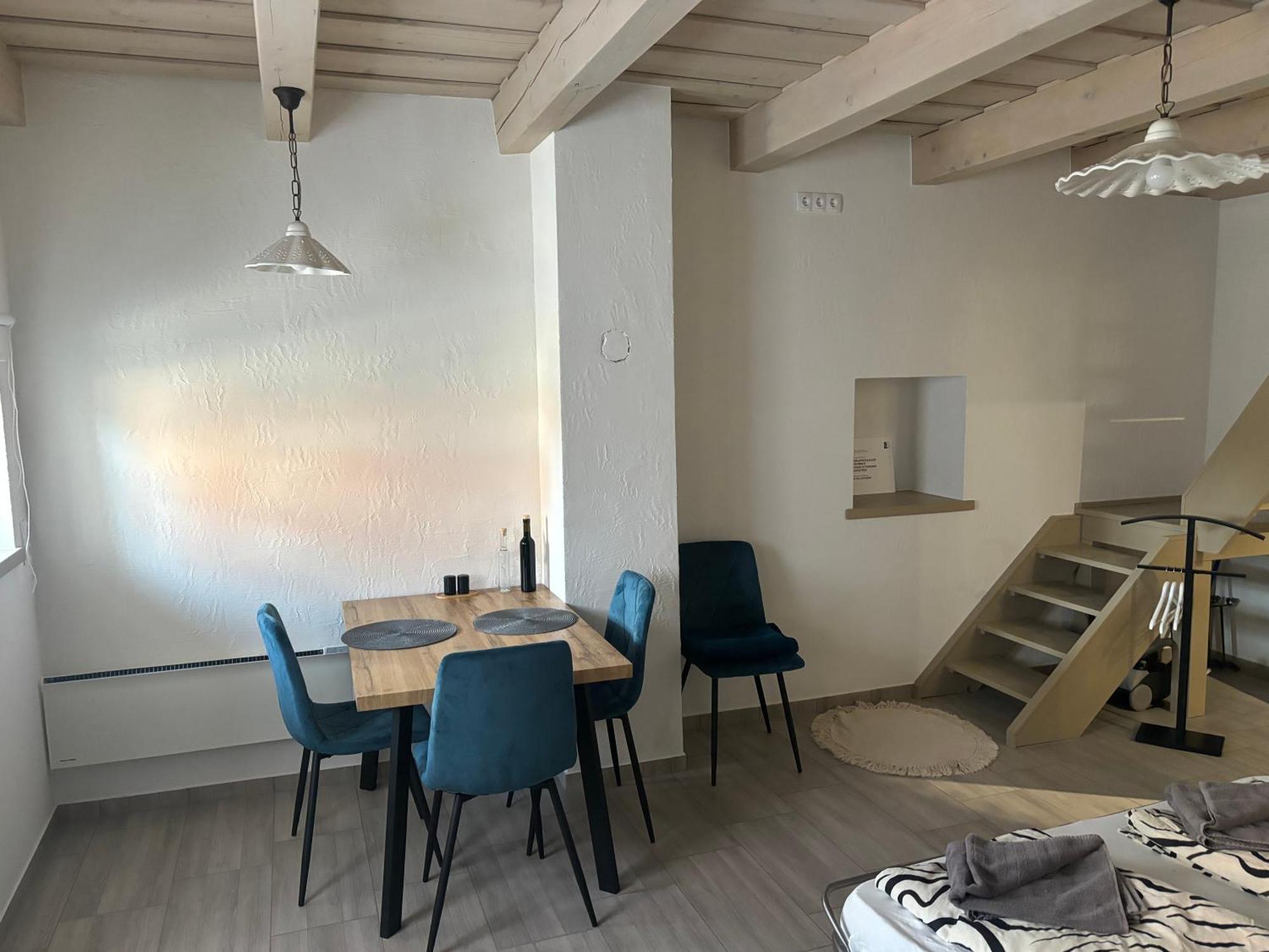 Appartement Prés-Lak à Tarján Extérieur photo