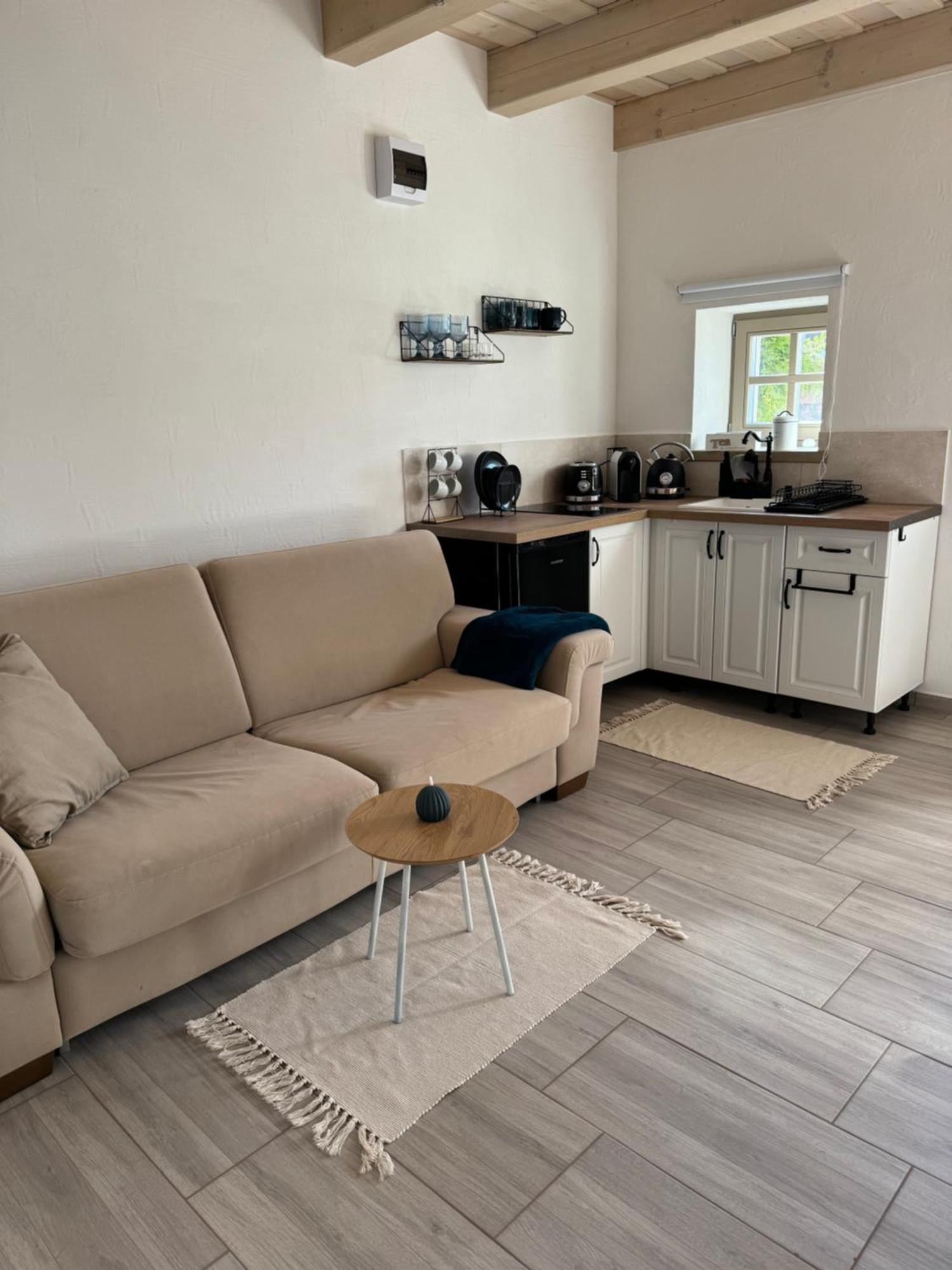 Appartement Prés-Lak à Tarján Extérieur photo